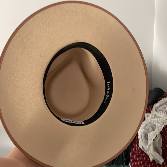 Lack of color ivory rancher hat main image 4